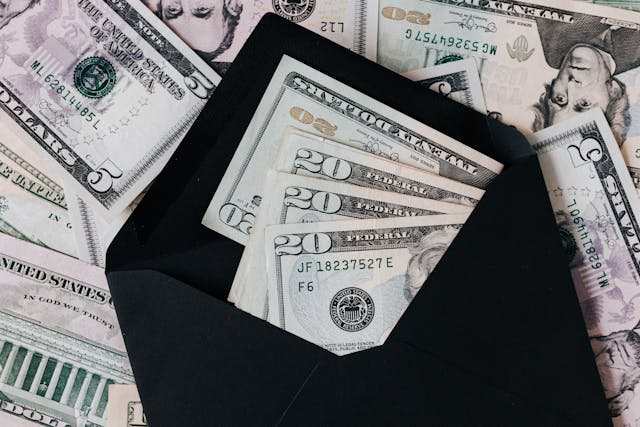 cash in envelope